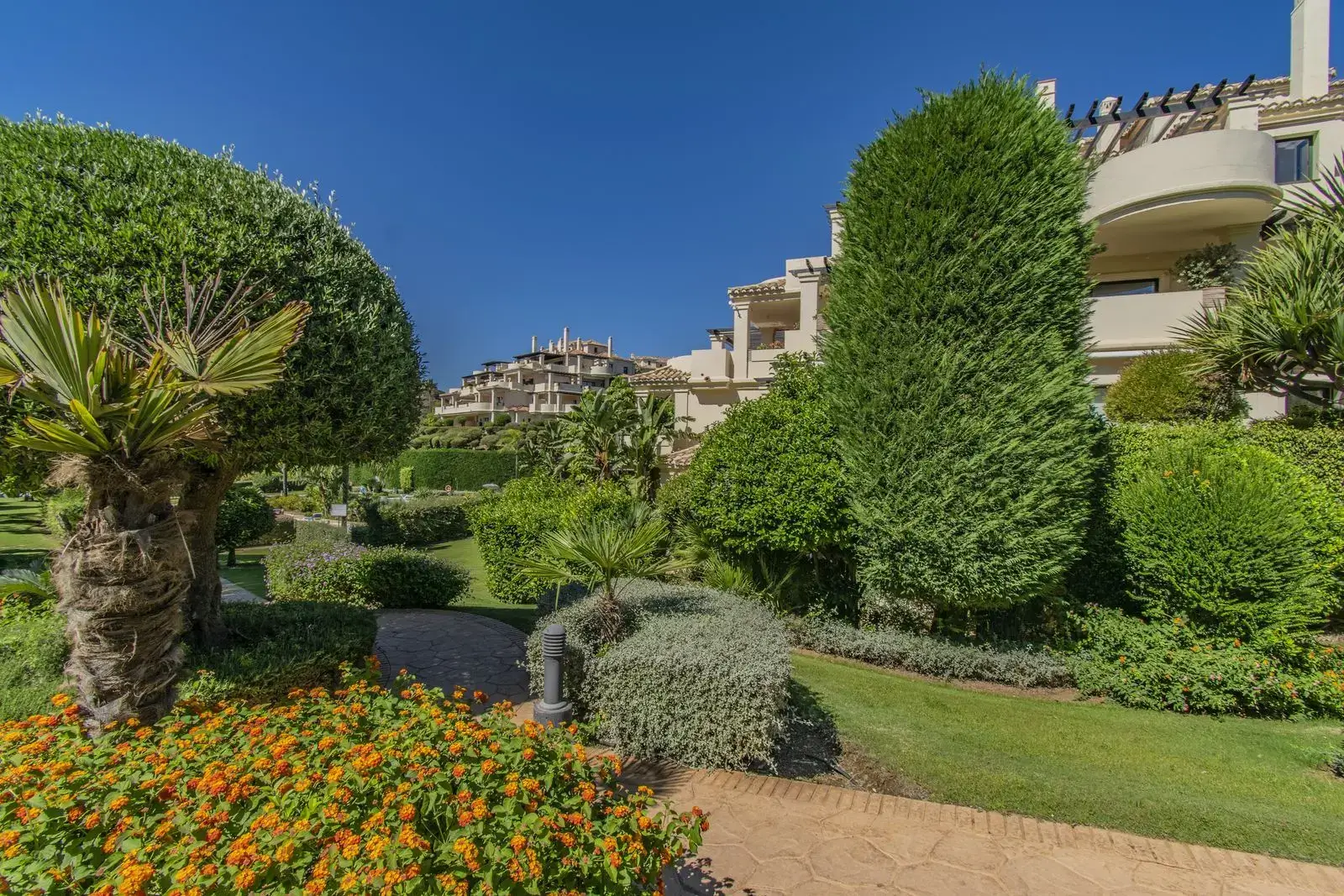property_gallery_img_10001